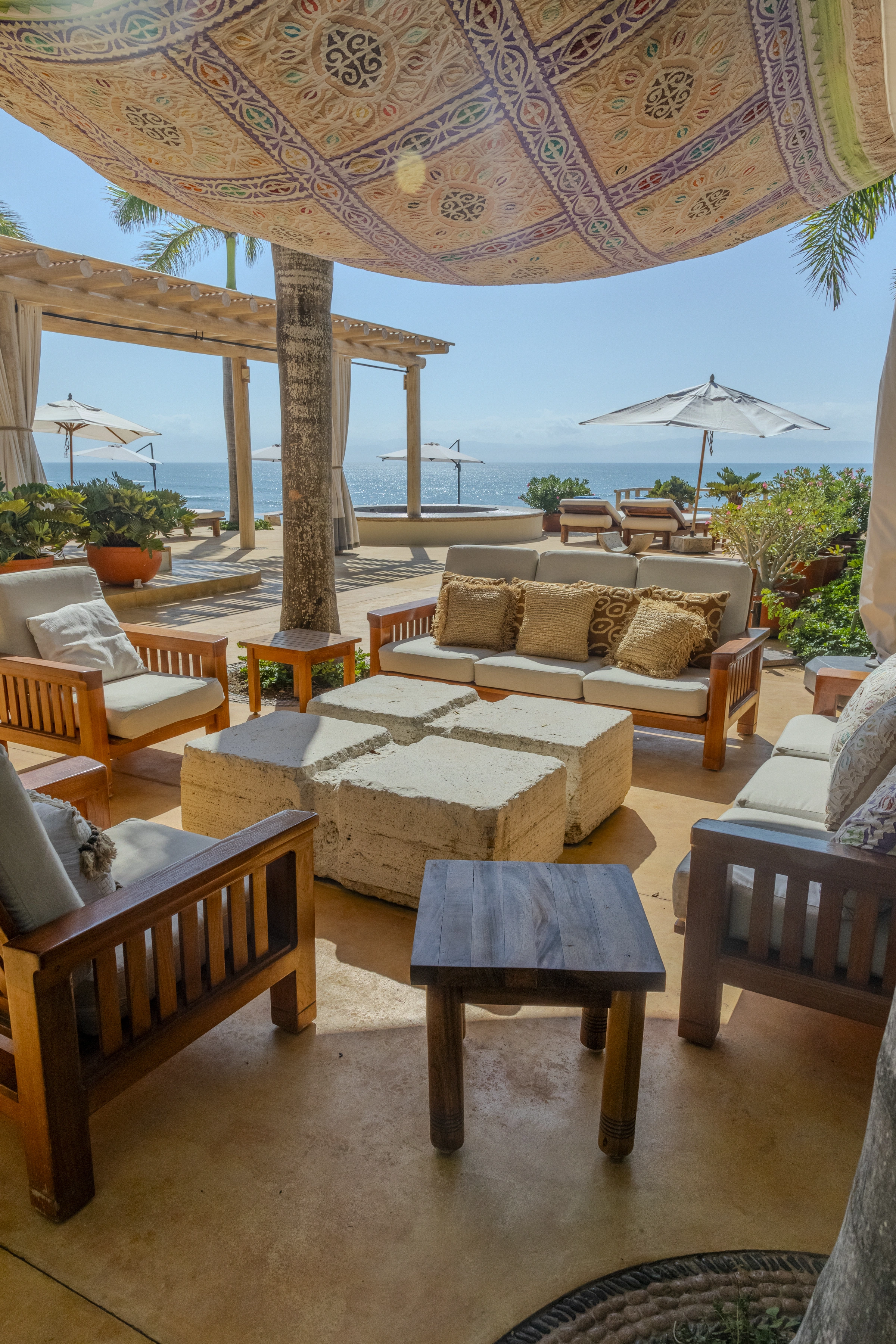 Terraza abierta al mar de La Caleta